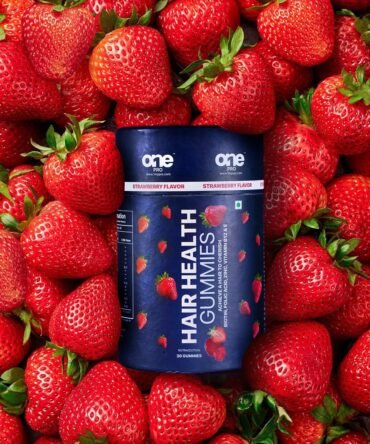 Strawberry Flavoured Natural Biotin Gummies with Vitamin C, E & Zinc